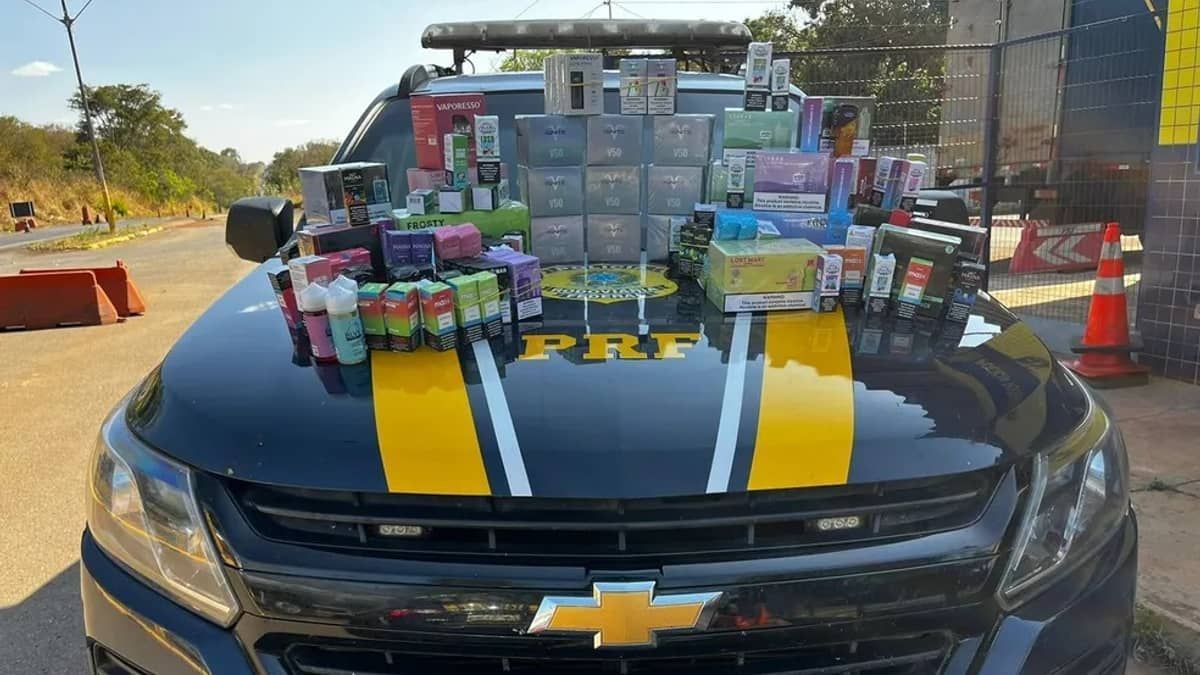PRF apreende mais de 300 vapes na BR-365, em Minas