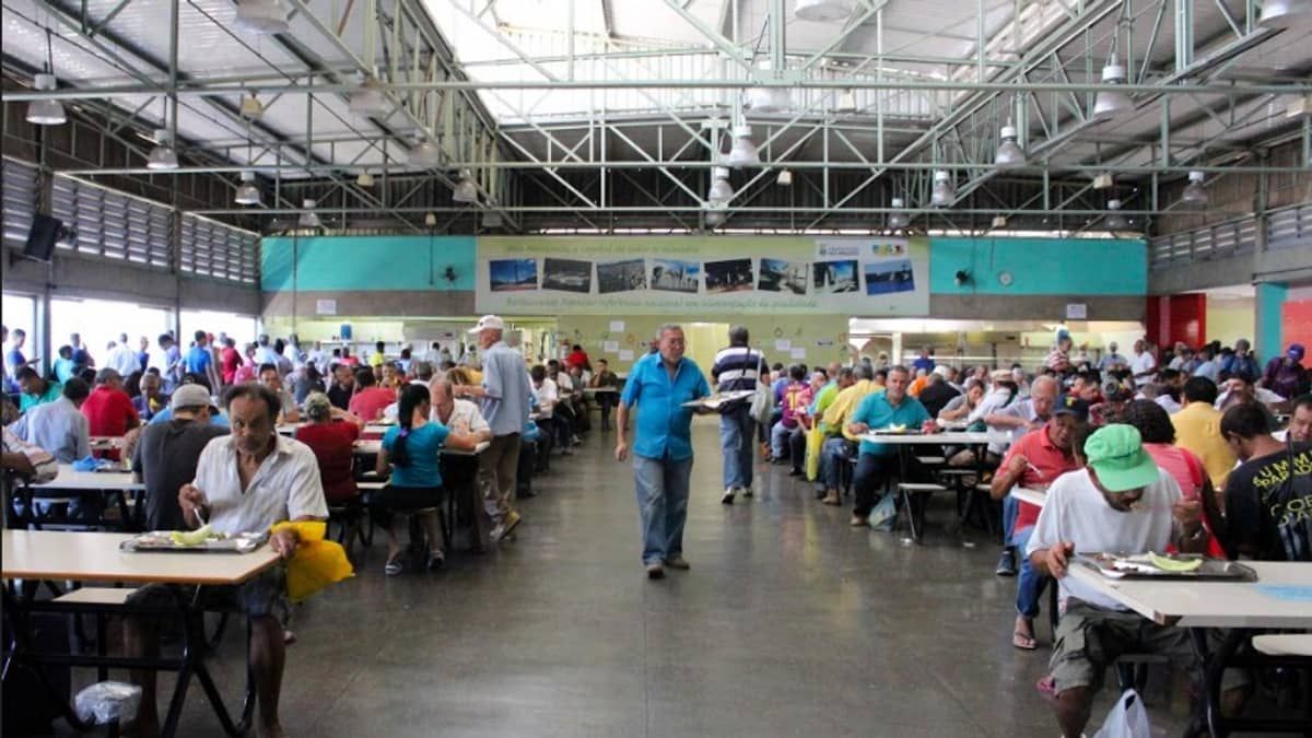 De caldo de moranga à feijoada: restaurantes populares de BH adaptam cardápio e priorizam pratos quentes