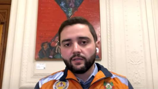 À CNN, governador em exercício do RS diz que são esperados mais eventos climáticos até setembro.