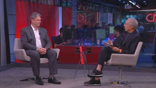 À CNN, Tarcísio menciona governadores como presidenciáveis em 2026, sem citar Bolsonaro.
