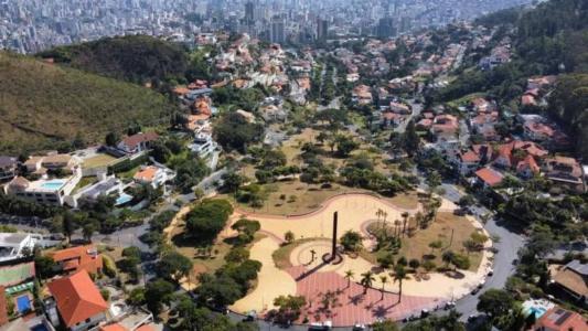 A coleta de lixo acontece normalmente no feriado; zoológico funciona de quinta a domingo