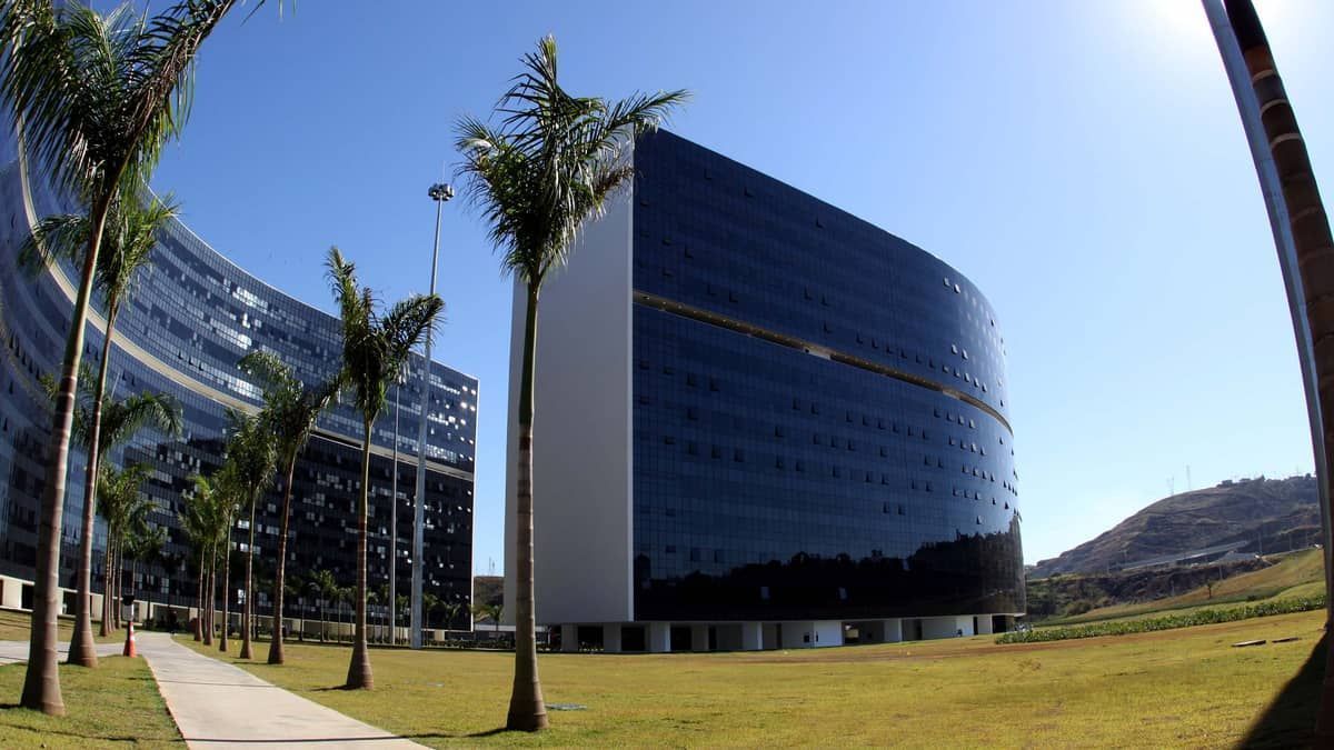 Gabriel vai à Cidade Administrativa, mas não por cassação; secretário pode faltar reunião em retaliação