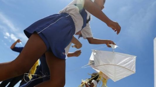 A comercialização de linhas cortantes, como cerol ou linha chilena é proibida por lei