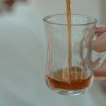 Policial militar é acusado de invadir ritual de ayahuasca armado e ameaçar mulher na Grande BH