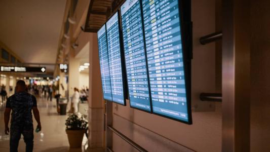 A companhia aérea foi condenada por praticar overbooking, ação de vender mais passagens que o avião suporta levar