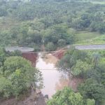 Cratera de 40 metros se abre na BR-365 no Triângulo Mineira; veja imagens