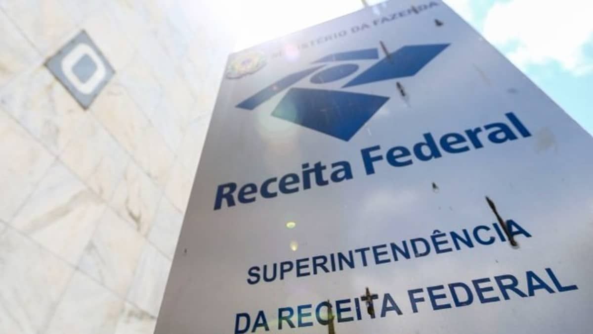 Receita paga nesta sexta-feira (30) o 2º lote de restituição do Imposto de Renda