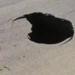 Cratera se abre na avenida Cardeal Eugênio Pacelli e interdita parte da pista em Contagem