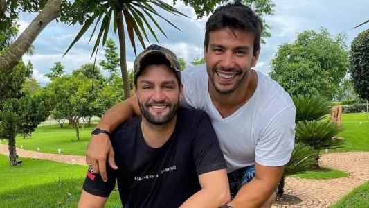 A dupla sertaneja Munhoz e Mariano está sendo processada por ter dado bebida alcoolica para menor de idade em show