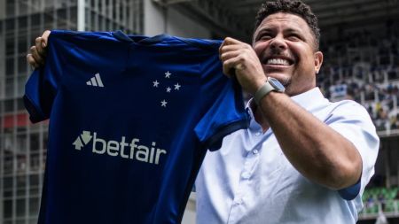 A equipe celeste utilizou as redes sociais para compartilhar o anúncio