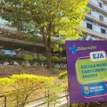 Escola municipal de BH que oferece ensino para jovens e adultos tem 800 vagas abertas