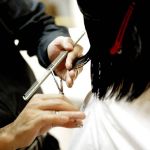 Cortar cabelo em Belo Horizonte está  mais caro e pode custar R$240; variação de preço chega a 500% 