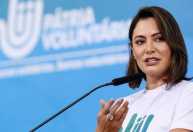 Michelle diz que Bolsonaro teve nova crise de saúde e passará por exames