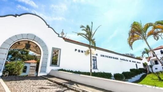 A exigência é válida até nova manifestação da universidade
