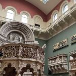 Exposição 'Divas' reúne artistas empoderadas na luta pelos direitos LGBT em Londres