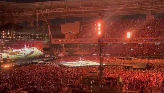 A fã Ana Clara Benevides, 23, morreu nesta sexta-feira (17) à noite após passar mal durante o show da cantora Taylor Swift, no Engenhão, o Rio de Janeiro