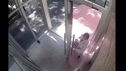 A falsa enfermeira hoje atua como cuidadora de idosos