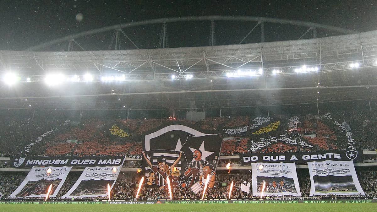Nilton Santos lota pela sétima vez, e média de público do Botafogo cresce