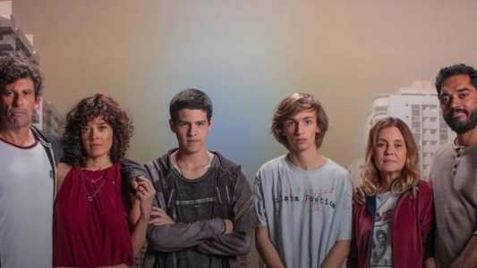 A Globoplay confirmou que Os Outros ganhará novos episódios em uma 2ª temporada.