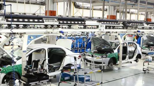 A ideia é permitir que as montadoras reduzam o preço dos chamados carros populares