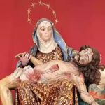 Nossa Senhora da Piedade volta ao altar após processo de desinfestação de cupins