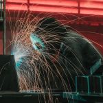 Faturamento da indústria de máquinas e equipamentos cai em fevereiro