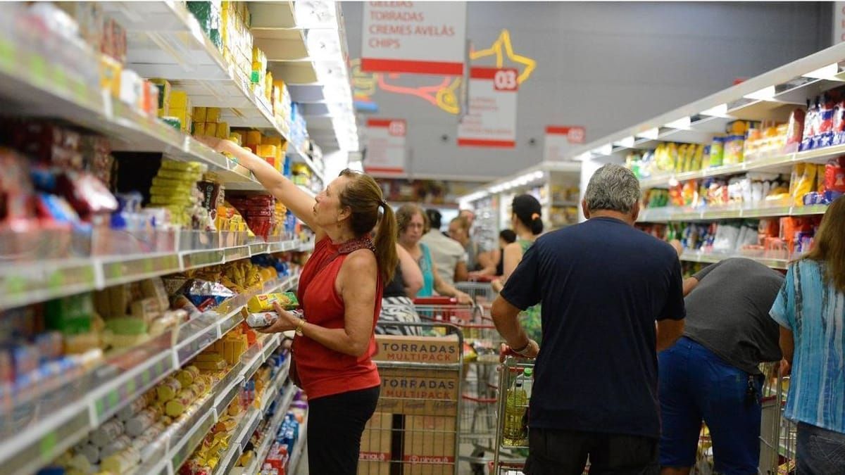 Governo deve definir redução de impostos sobre alimentos nesta quinta