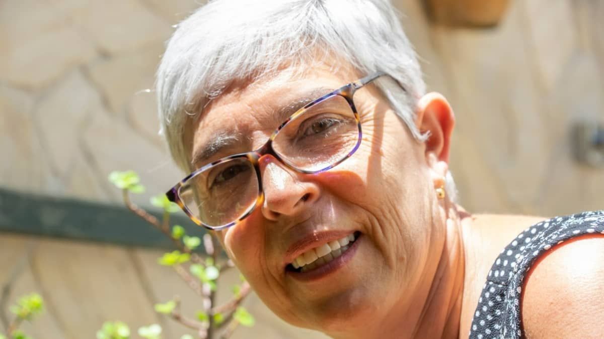 Solange Maria do Carmo lança o livro 'O misterioso roubo da beleza'