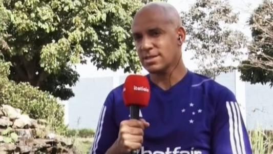 À Itatiaia, Pepa, do Cruzeiro, revelou primeiras impressões no futebol brasileiro