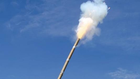 A lei proíbe a comercialização e manuseio de fogos de artifício com estampido alto