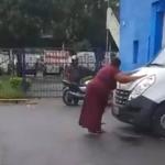 Jovem de 25 anos morre em porta de hospital por falta de maca para pessoas obesas