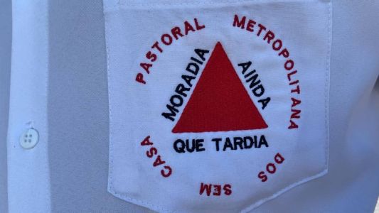 A manifestação começou no início da tarde desta quinta (6)