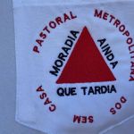 Manifestantes pedem moradias populares no espaço ocupado pelo aeroporto Carlos Prates; veja imagens