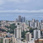 Previsão do tempo: BH terá domingo (12) de calor com temperatura prevista de 31°C 