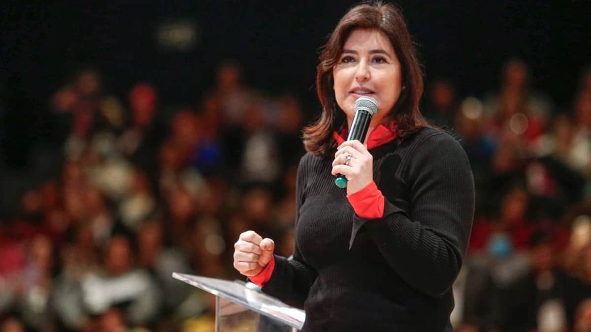 “Vou dormir no Senado pela reforma tributária“, afirma Tebet à CNN