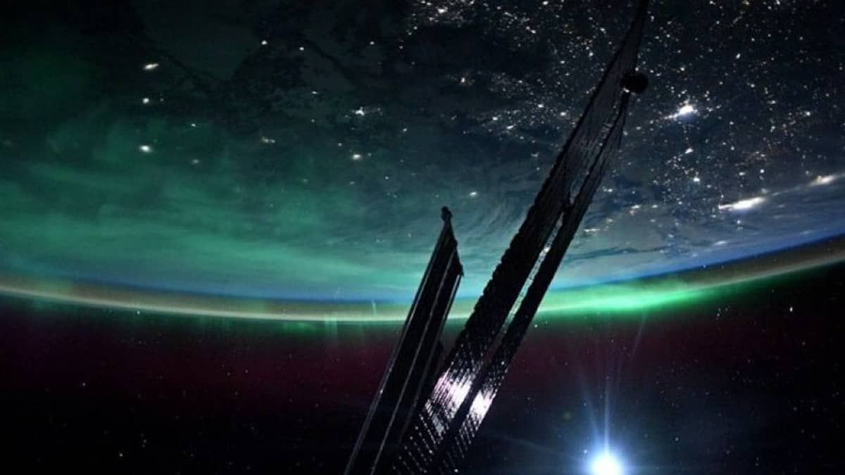 Astronauta faz lindo registro de aurora boreal direto do espaço; confira