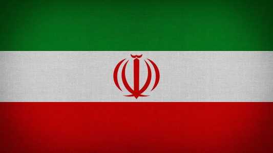A morte desencadeou uma onda de protestos no Irã por semanas, nos quais muitas mulheres tiraram o véu islâmico em desafio à liderança do guia supremo, o aiatolá Ali Khamenei