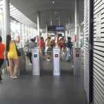 Vídeo: reportagem da Itatiaia flagra venda ilegal de passagens de ônibus com cartões de vale-transporte