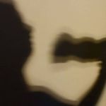 Homem espanca e ateia fogo em companheira em Juiz de Fora, em Minas  