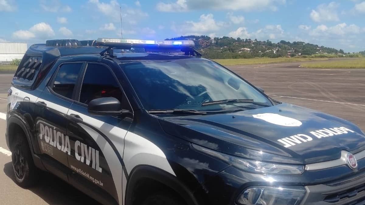 Professora suspeita de abusar de aluna de 13 anos em Minas é indiciada por estupro de vulnerável