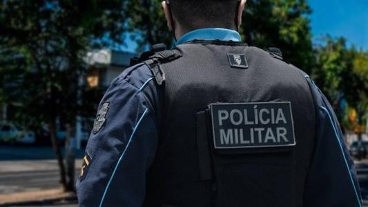 A mulher foi presa em flagrante por tentativa de homicídio