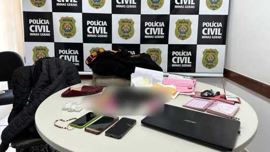 A mulher foi presa nesta segunda-feira (16)