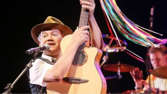 A música de Rubinho do Vale está sempre ligada à nossa cultura popular, ao folclore, é uma arte bem brasileira.