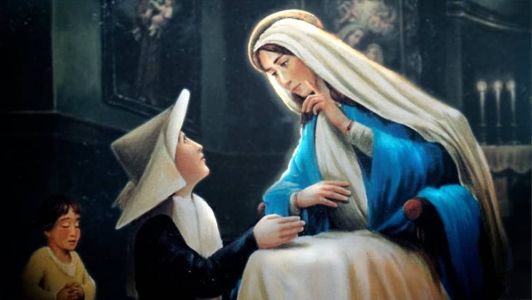 A origem da data esta ligada à aparição de Nossa Senhora das Graças, em 1830, na Capela da Rue du Bac