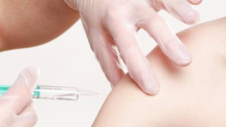 A ozonioterapia propõe usar o ozônio no tratamento de doenças e inflamações