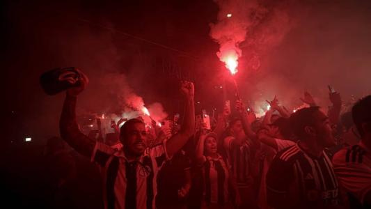 A partida contra o Cuiabá recebeu a primeira 'rua de fogo' da Arena MRV