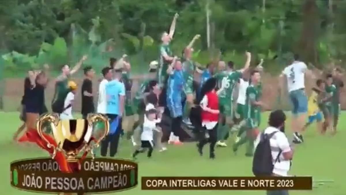 Vídeo: crianças são atropeladas por roçadeira durante comemoração de título de copa infantil
