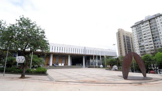 A partir de 2025, deputados vão ter direito a indicar 2% do orçamento do estado; na foto, a sede da ALMG