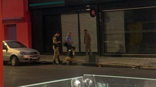 A perícia da polícia civil investiga as causas da morte