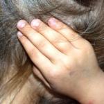 Homem mata e põe fogo no corpo de filha de 5 anos após ela fazer xixi no chão em Minas
